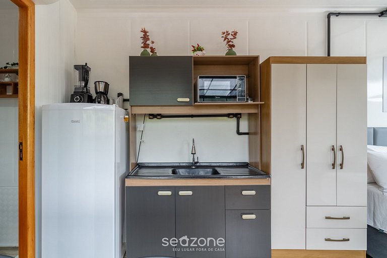 Studio com varanda privativa em Floripa SCJ0007