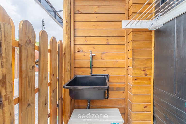 Studio com varanda privativa em Floripa SCJ0007