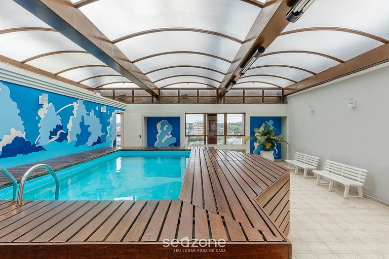 Studio em cond. c/ piscina no Alto da XV UPP0512