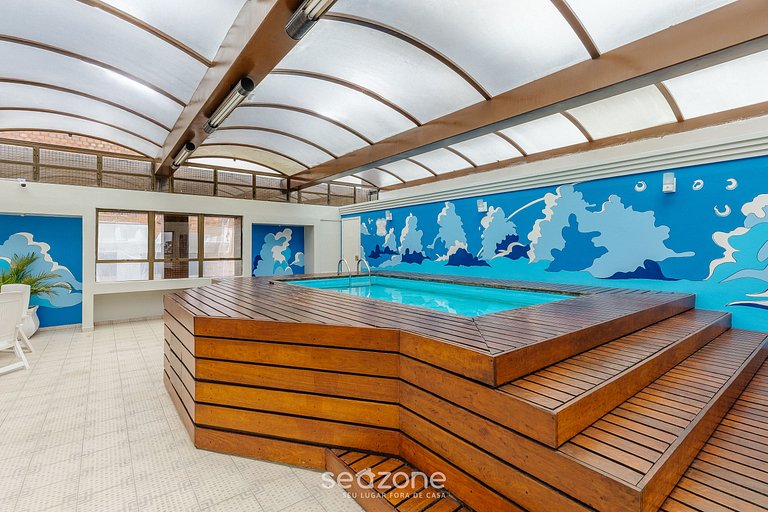 Studio em Cond. c/ Piscina Alto da Rua XV UPP0104