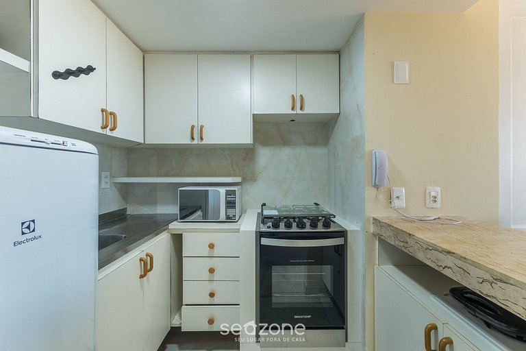 Apto c/ piscina, hidromassagem e vista mar MPA0313