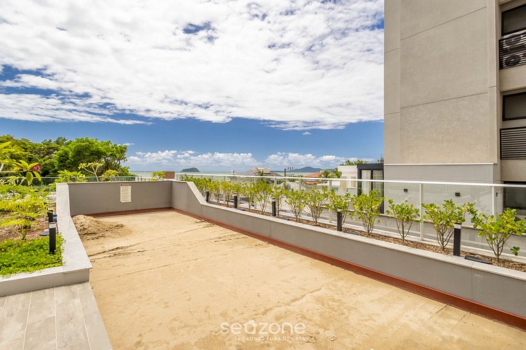 Apto en d/Edif. c/ piscina a 200 m del mar PTC1105