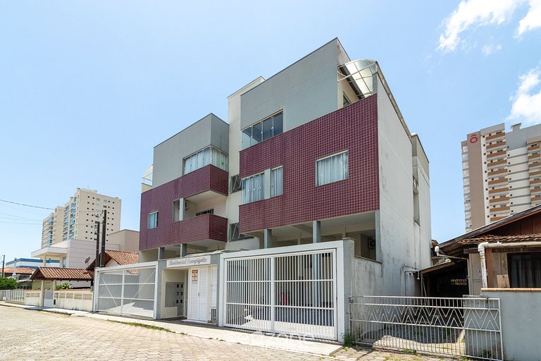 Apto c/ Churrasqueira a 600m da praia GOT0201