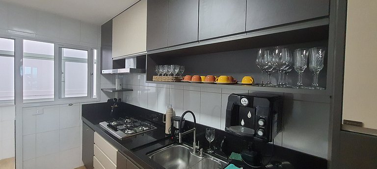 Apto vista al mar en cond. c/ piscina EMQ0403