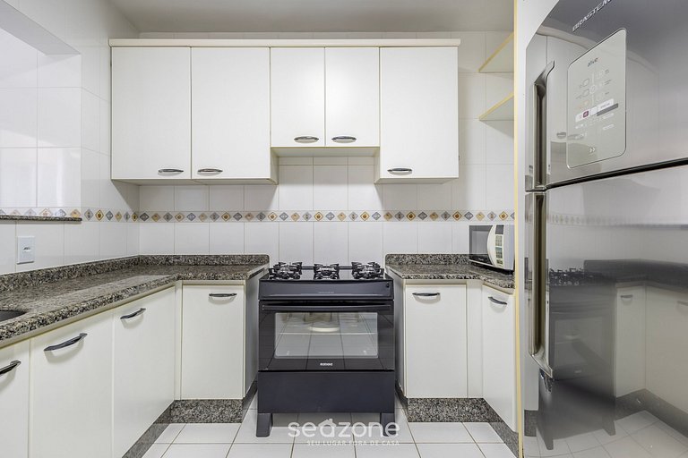 Apto 3 Quartos na Orla de BC - EGB0052