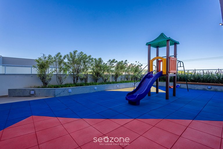 Apto em Cond. c/ Piscina e Vista Mar - BHC1206