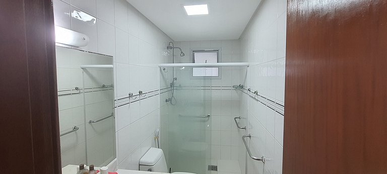 Apto vista al mar en cond. c/ piscina EMQ0403