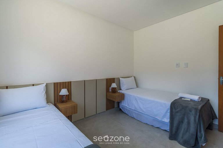 Apto em Cond. C/ Churrasqueira MAA0001