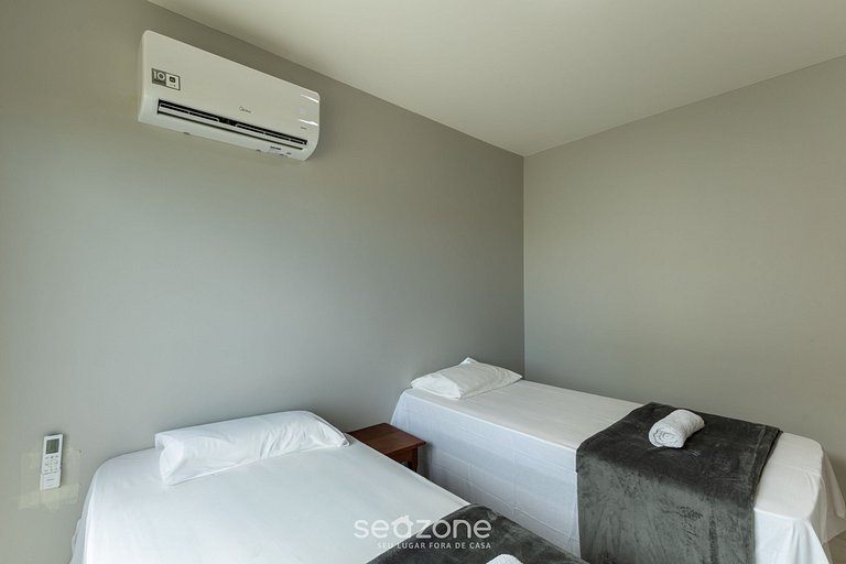 Apto 2QTS pé na áreia c/ vista mar CAL0105