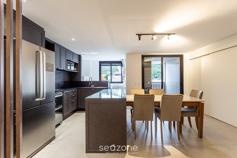 Apto Duplex Próximo à Praia em Jurerê JPR410