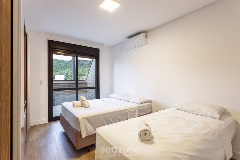 Apto Duplex Próximo à Praia em Jurerê JPR410