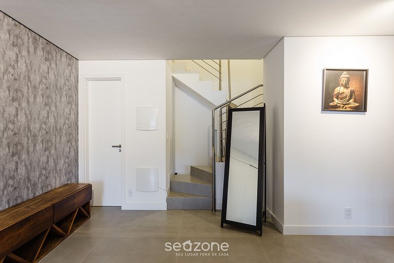 Dúplex Cerca de la Playa en Jurerê JPR410