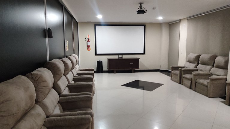 Hermoso Ap cond. c/ piscinas climatizadas SBH0233