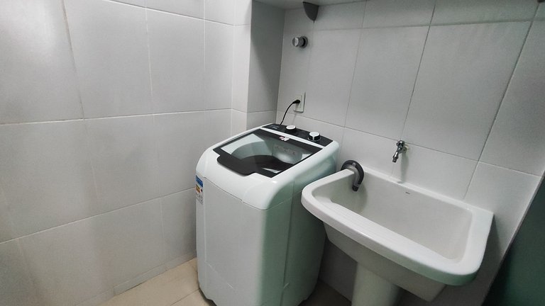 Hermoso Ap cond. c/ piscinas climatizadas SBH0233