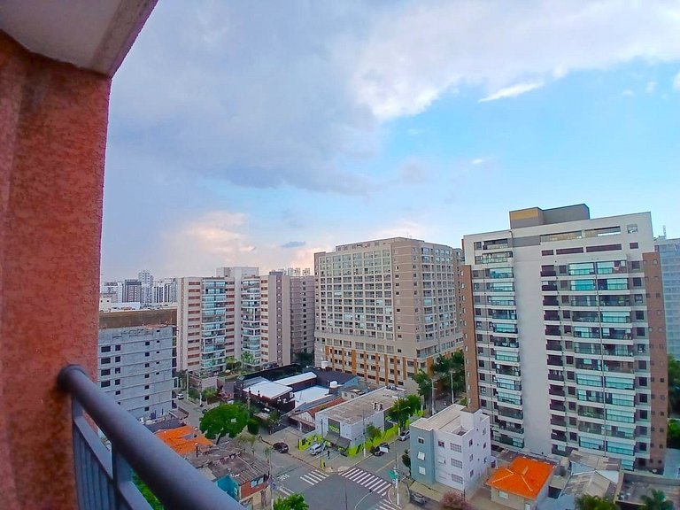 Apto c/ sacada a 350m do Shop. Ibirapuera ECG1308