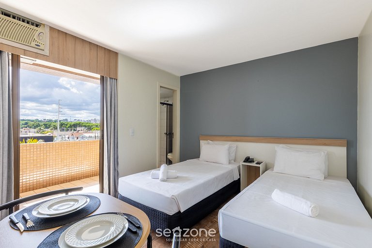 Studio c/ estrutura completa Alto da XV UPP0202