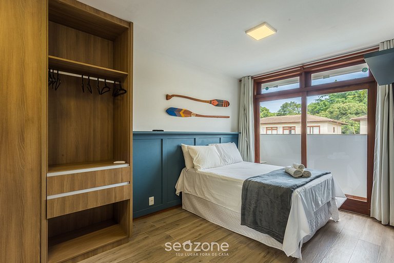 Apto em Cond. c/ Piscina a 150 m da Vila CVB0112