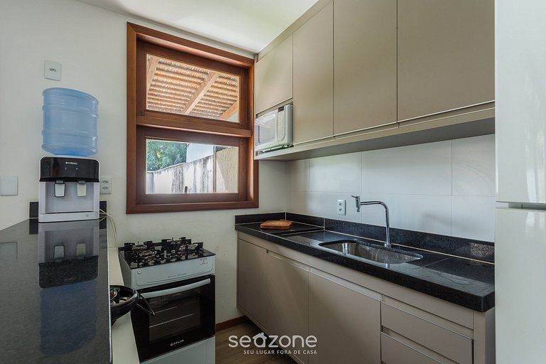 Apto em Cond. c/ Piscina a 150 m da Vila CVB0112