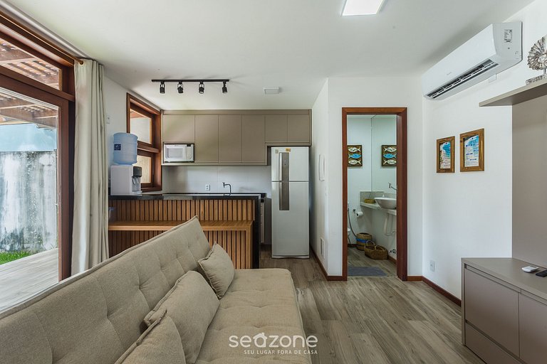 Apto em Cond. c/ Piscina a 150 m da Vila CVB0112