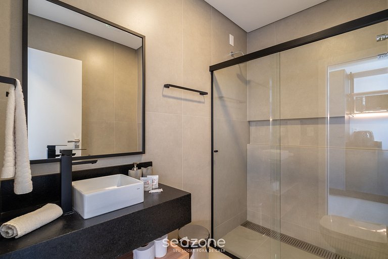 Studio completo a 150m da Praia de Jurerê PTE0507