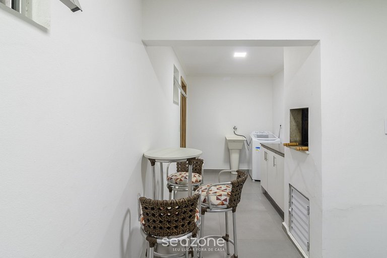 Apto no Centro c/ churrasq. privativa RAJ0101