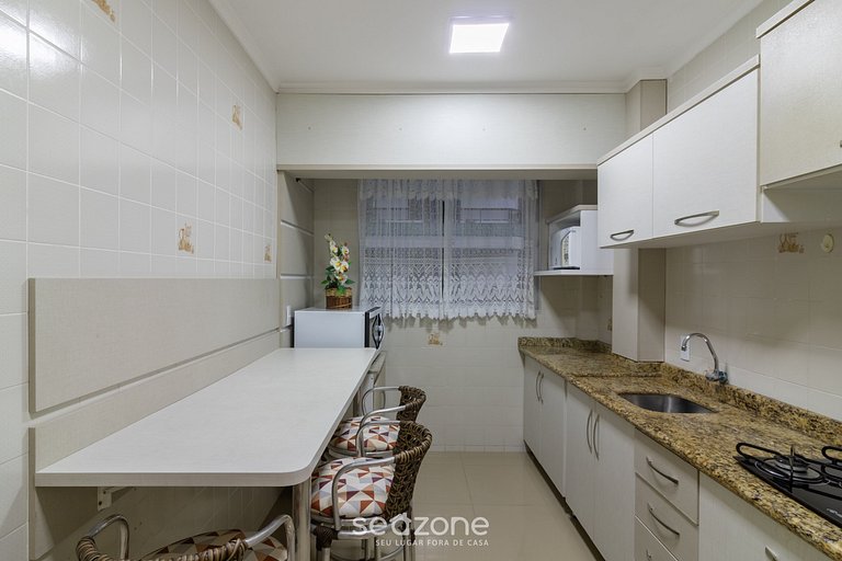 Apto no Centro c/ churrasq. privativa RAJ0101