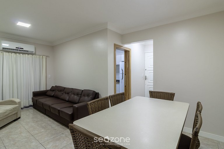 Apto no Centro c/ churrasq. privativa RAJ0101