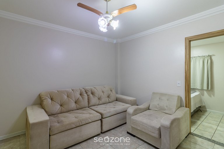 Apto no Centro c/ churrasq. privativa RAJ0101