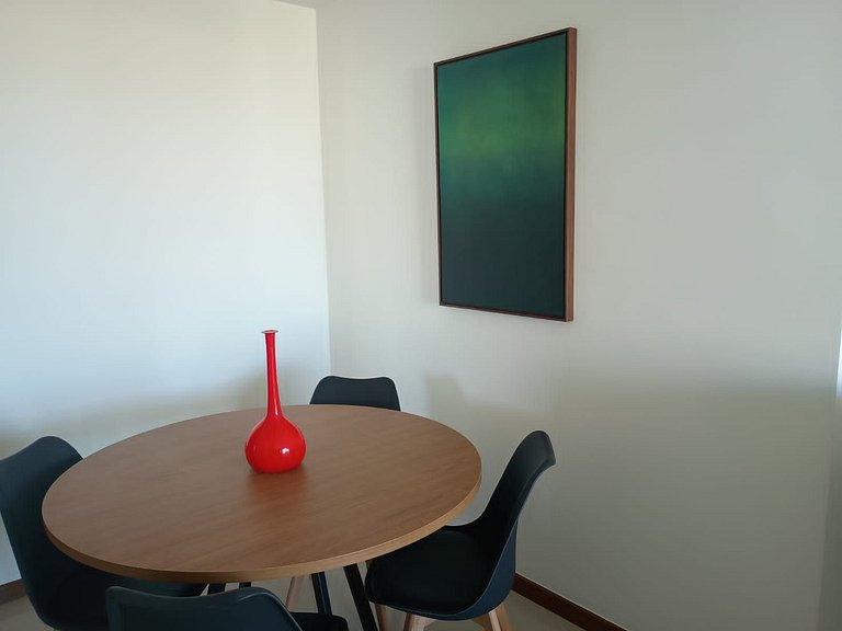 Apto 2 Quartos a 160m da Praia EWH0404