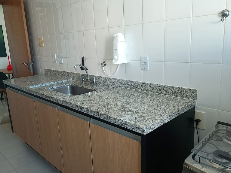 Apto 2 Quartos a 160m da Praia EWH0404