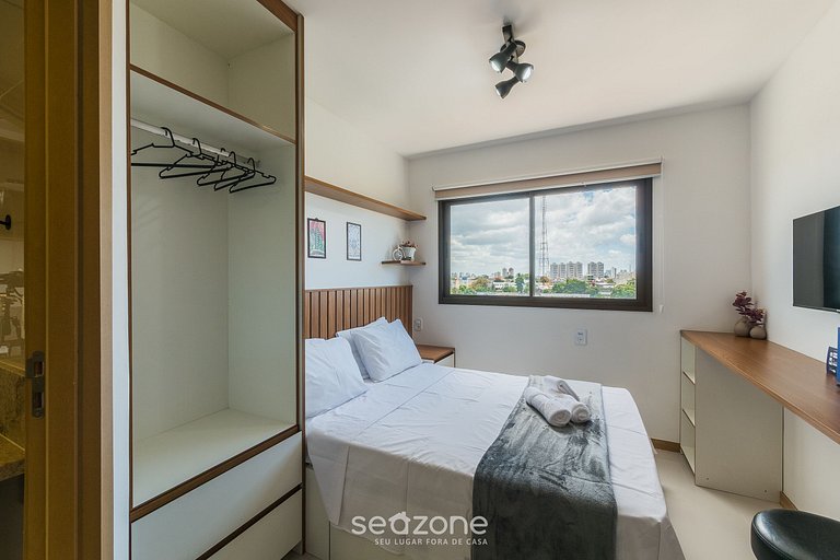 Studio em Salvador em prédio c/ piscina HFO0609