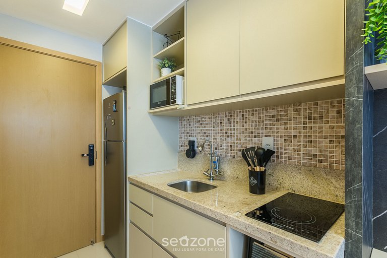 Studio em prédio c/ piscina em Salvador HFO0203