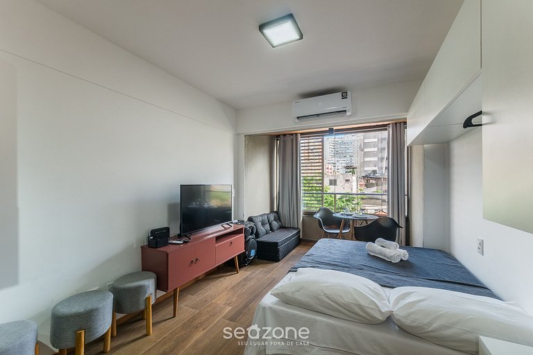 Studio em Cond. c/ Piscina e academia EUB0106