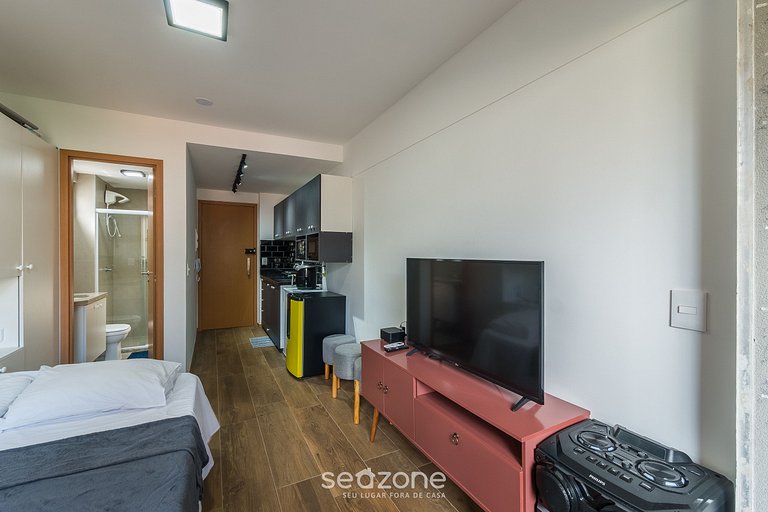 Studio em Cond. c/ Piscina e academia EUB0106