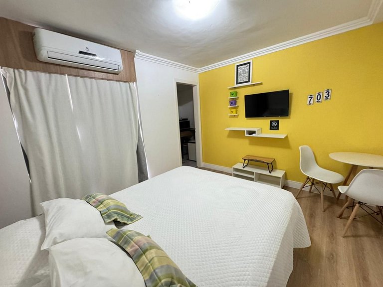 Studio en cond. con piscina en Alto da XV UPP0703