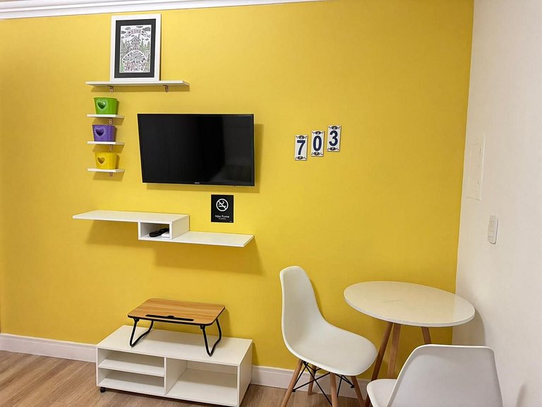 Studio en cond. con piscina en Alto da XV UPP0703