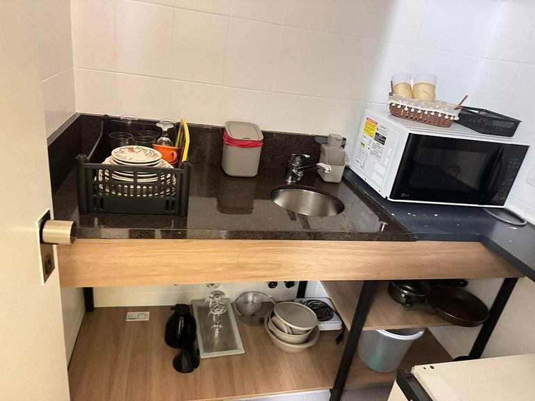 Studio en cond. con piscina en Alto da XV UPP0703