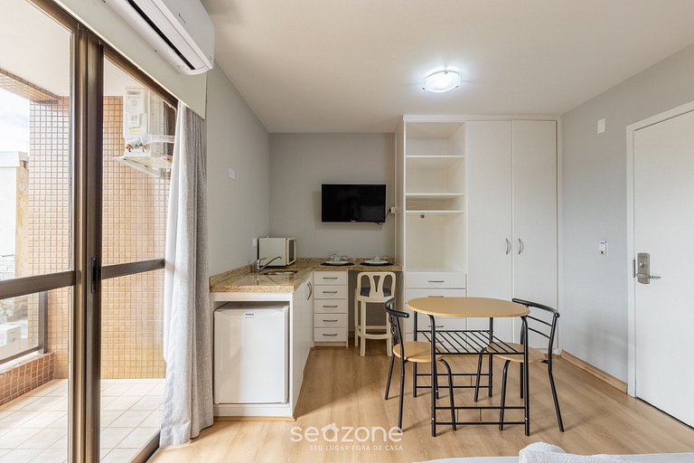 Estudio en condo. c/ piscina en Alto da XV UPP0115