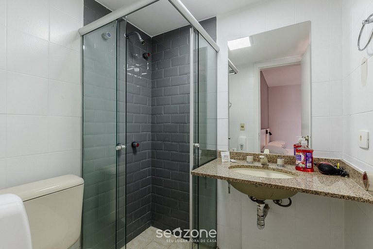 Estudio en condominio con Piscina UPP0702