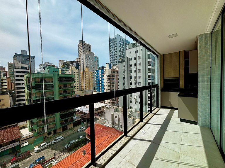 Apto c/ churrasq. a 260 m da Praia EAH0602