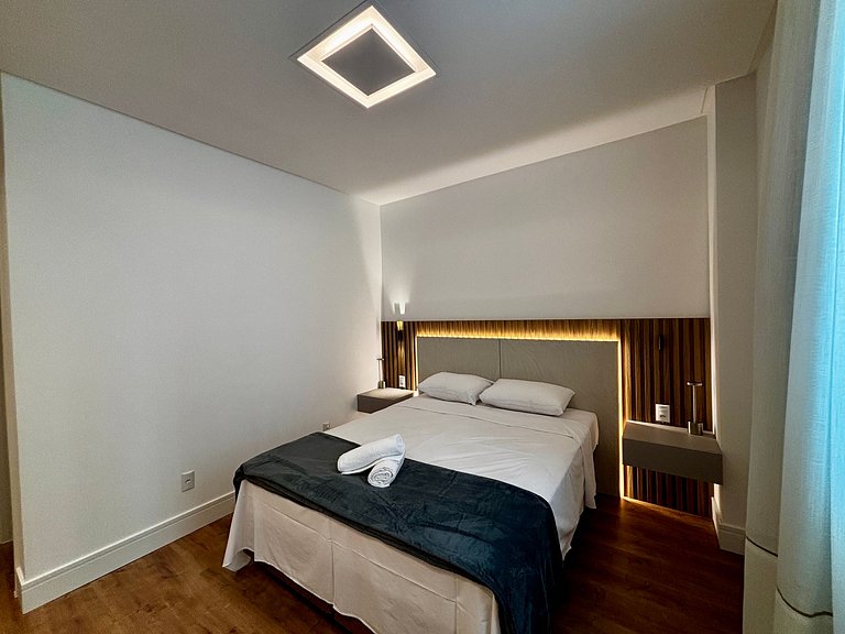 Apto c/ churrasq. a 260 m da Praia EAH0602