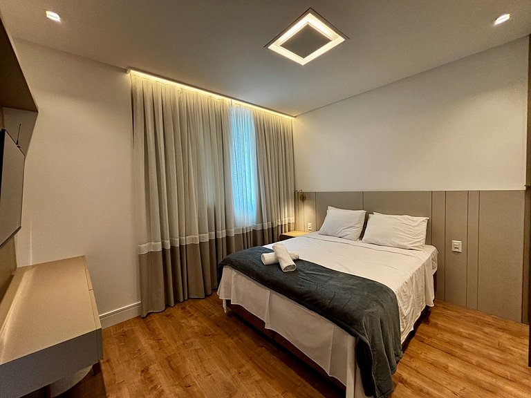 Apto c/ churrasq. a 260 m da Praia EAH0602