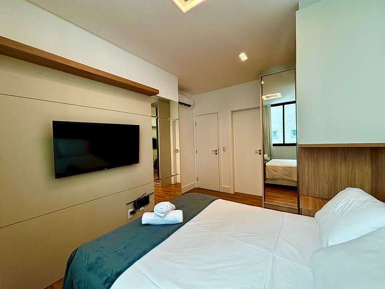 Apto c/ churrasq. a 260 m da Praia EAH0602