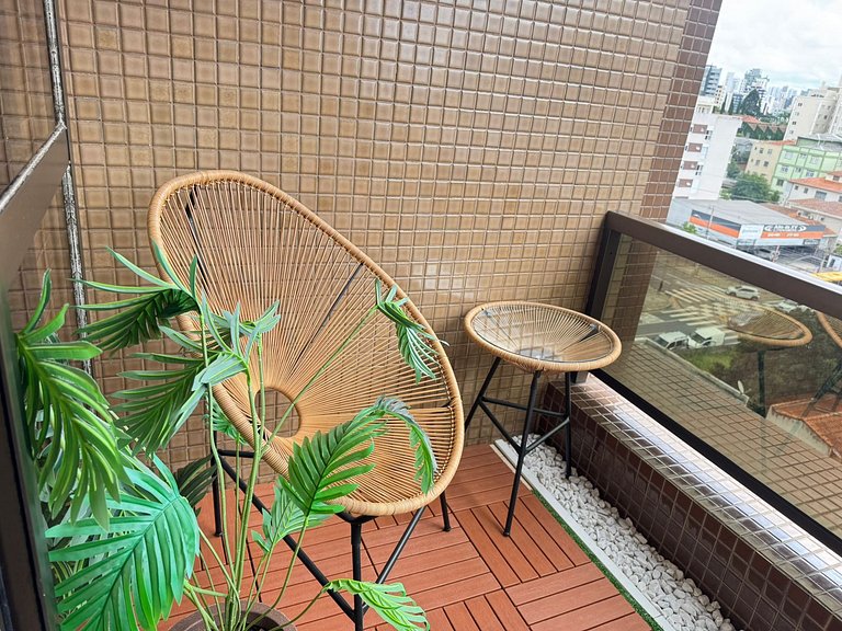 Estúdio em cond. c/ piscina em Curitiba UPP0704