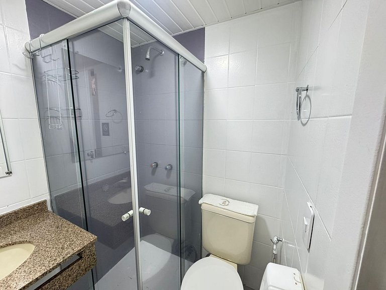 Estudio en cond. con piscina en Curitiba UPP0704