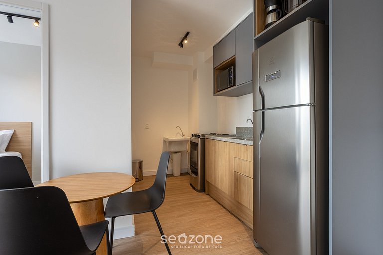 Apto c/ balcón, 350 m del Shop. Ibirapuera ECG1308