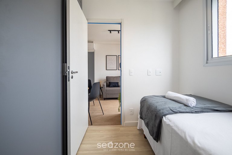 Apto c/ sacada a 350m do Shop. Ibirapuera ECG1308