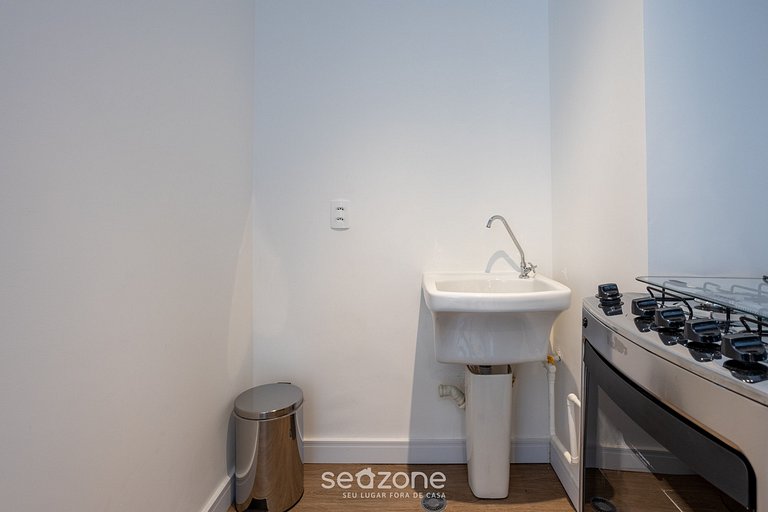 Apto c/ sacada a 350m do Shop. Ibirapuera ECG1308