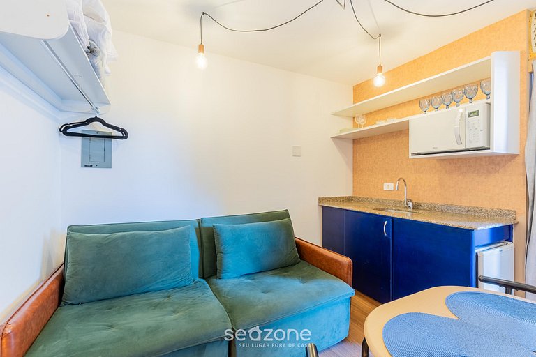 Studio no Alto da XV c/ estrutura completa UPP0212