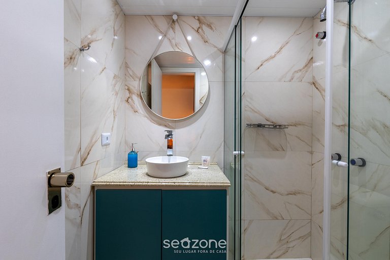 Studio no Alto da XV c/ estrutura completa UPP0212